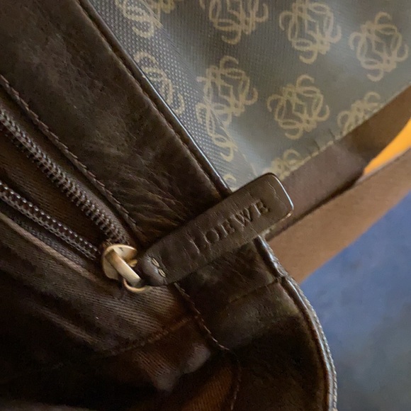 LOEWE Authentic messenger bag unisex - Picture 12 of 14